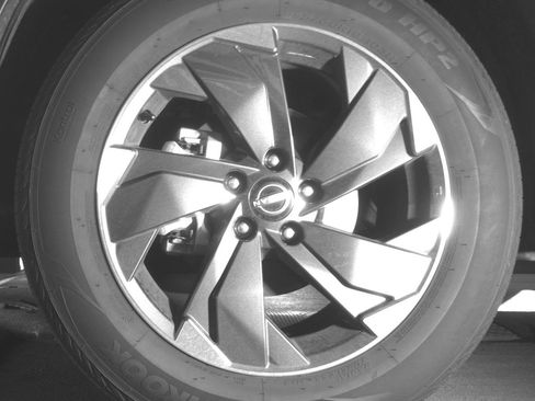 Used 2025 Nissan Rogue SV AWD/4WD image 12