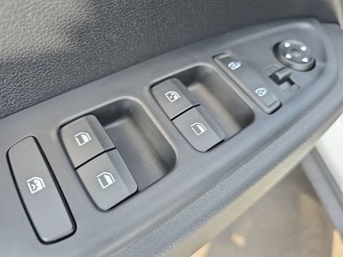 New 2026 Hyundai Venue SEL FWD image 27