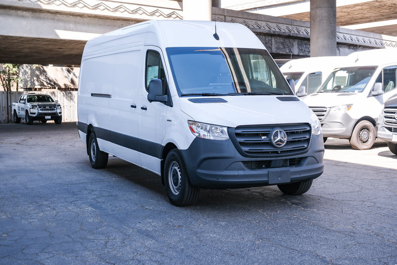 New 2025 Mercedes-Benz eSprinter 170 Cargo image 3