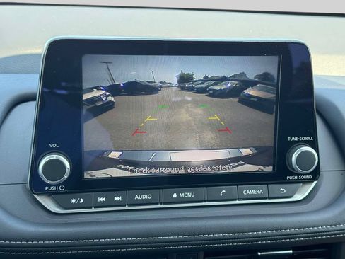 Certified 2026 Nissan Rogue SV AWD/4WD image 27
