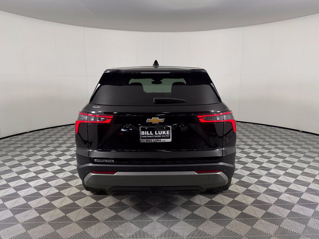 Used 2025 Chevrolet Equinox LT FWD image 8