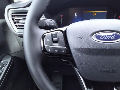 Used 2025 Ford Escape Active w/ Cold Weather Package image 19