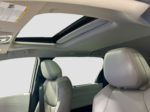 New 2026 Toyota Sienna XLE FWD image 22