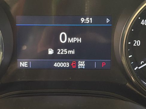 Used 2023 Buick Encore GX Select w/ Sport Touring Package AWD/4WD image 10