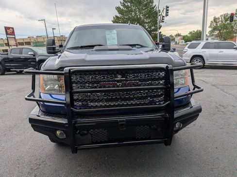 Used 2014 GMC Sierra 2500 SLE w/ SLE Preferred Package AWD/4WD image 2