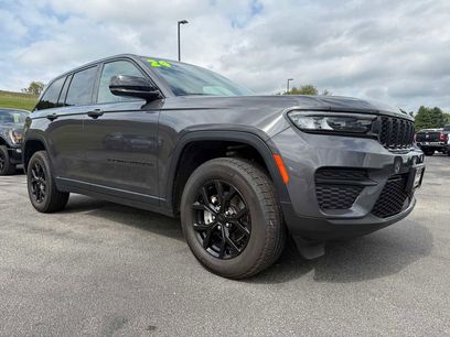 Used 2024 Jeep Grand Cherokee Altitude