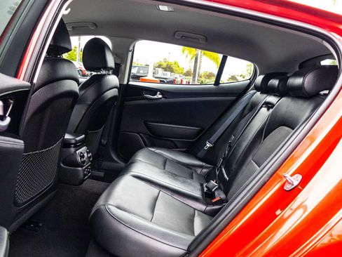 Used 2019 Kia Stinger RWD image 23