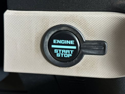 Used 2023 Ford Bronco Wildtrak AWD/4WD image 23