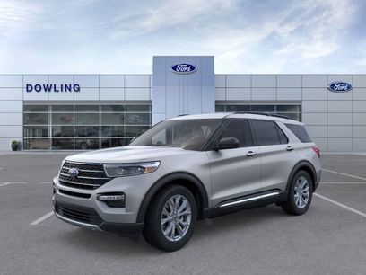 New 2024 Ford Explorer XLT w/ Equipment Group 202A