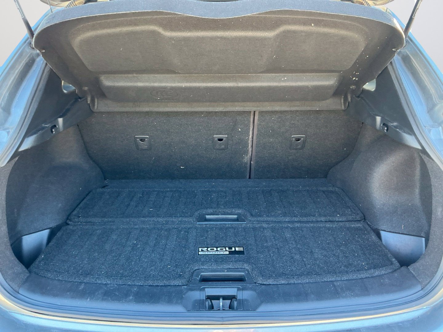Used 2017 Nissan Rogue Sport SV w/ SV All-Weather Package FWD image 12