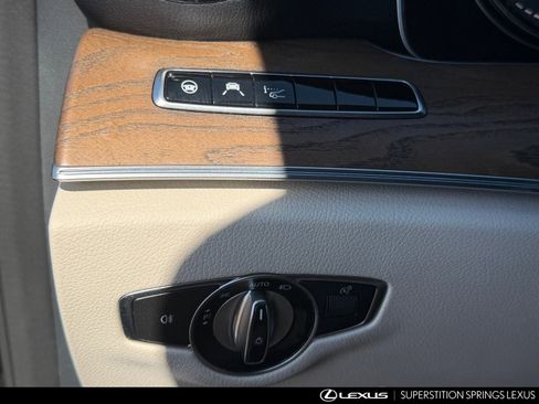 Used 2018 Mercedes-Benz E 300 image 19