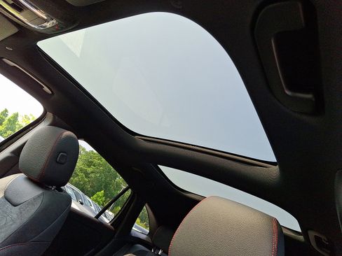 New 2025 Mercedes-Benz GLA 250 4MATIC image 9