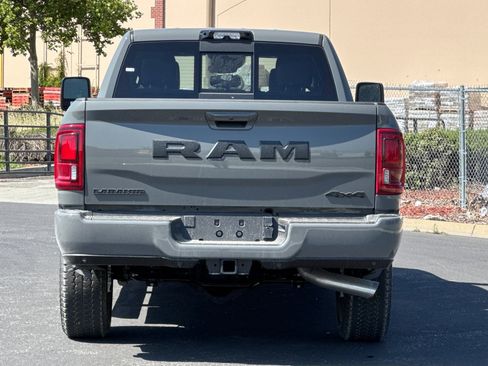 New 2026 RAM 2500 Laramie AWD/4WD image 4