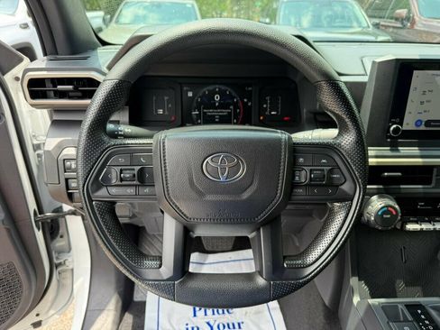 Used 2025 Toyota Tacoma SR RWD image 5