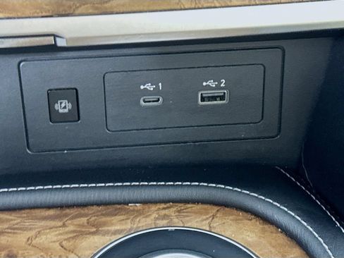Used 2021 Nissan Armada SL RWD image 35