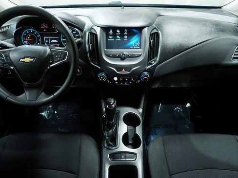 Used 2016 Chevrolet Cruze LT w/ Convenience Package image 14