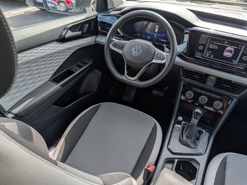 Certified 2024 Volkswagen Taos S FWD image 9