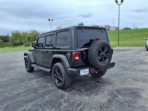Used 2021 Jeep Wrangler Unlimited Sahara image 17
