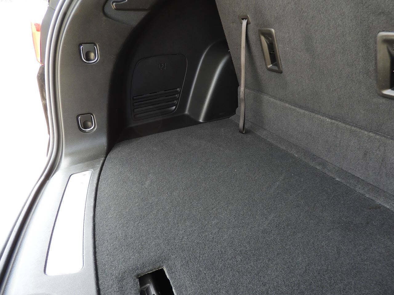 Used 2022 Buick Enclave Essence w/ Experience Buick Package FWD image 31