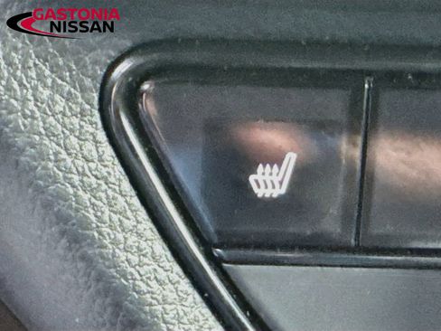 Used 2025 Honda HR-V Sport image 23