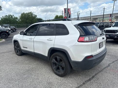 Used 2020 Jeep Cherokee Latitude Plus FWD image 28