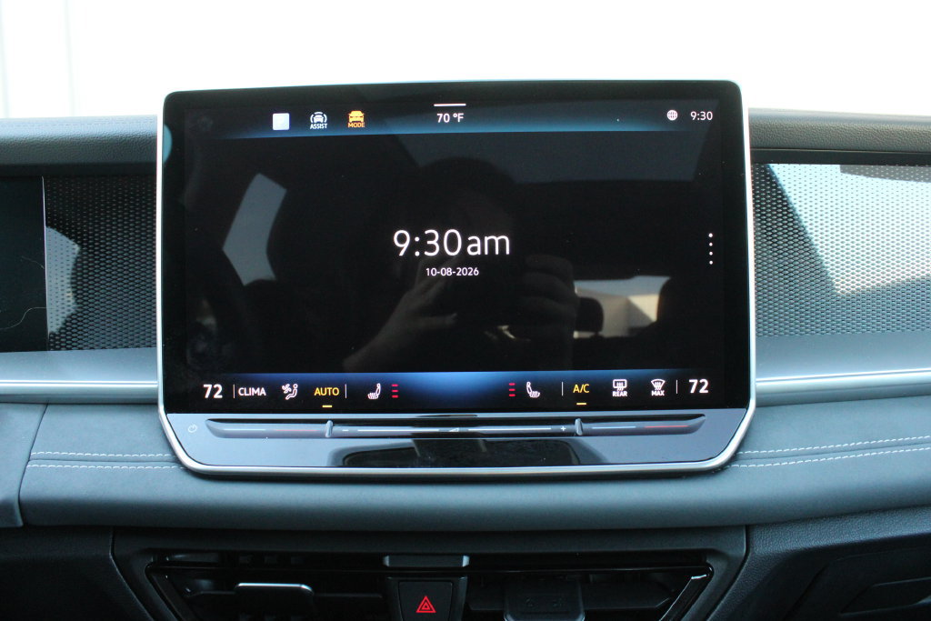 Used 2026 Volkswagen Tiguan SE AWD/4WD image 15