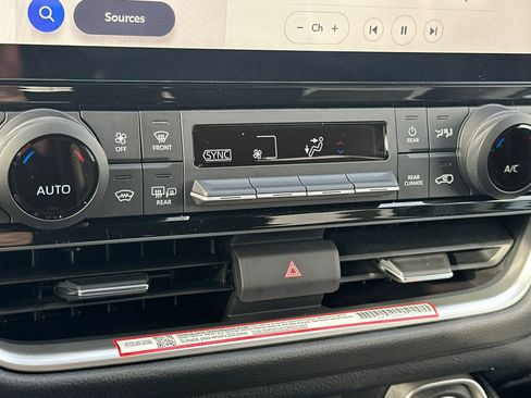 New 2026 Toyota Grand Highlander XLE image 25