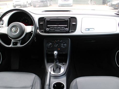 Used 2012 Volkswagen Beetle 2.5 FWD image 15