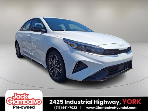 Used 2022 Kia Forte GT-Line w/ GT-Line Technology Package FWD image 1