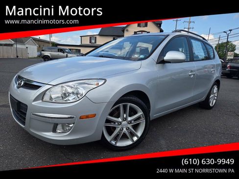 Used 2010 Hyundai Elantra SE FWD image 1