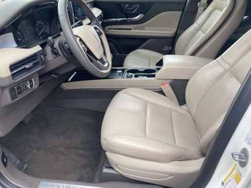 Certified 2022 Lincoln Corsair Standard w/ Equipment Group 101A image 21