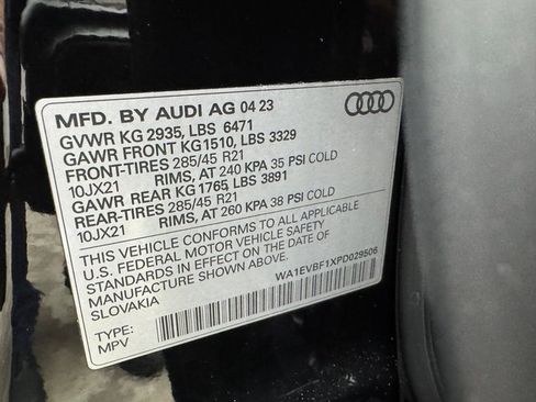 Used 2023 Audi Q8 Premium Plus image 29