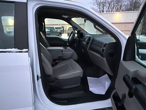 Used 2021 Ford F450 XL w/ Snow Plow Prep Package image 41