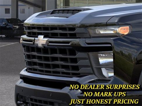 New 2025 Chevrolet Silverado 2500 Custom w/ Custom Value Package image 13