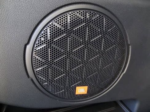 Used 2020 Toyota RAV4 Limited image 10