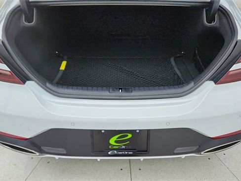 Used 2025 Genesis G70 2.5T w/ Sport Prestige Package image 14