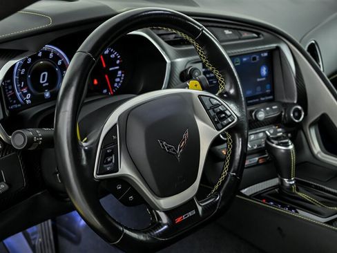 Used 2018 Chevrolet Corvette Z06 RWD image 24