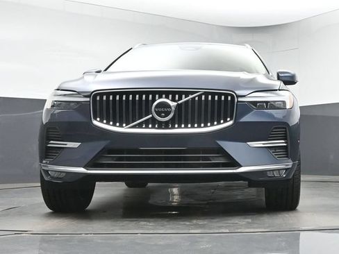 Used 2023 Volvo XC60 B5 Plus AWD/4WD image 34