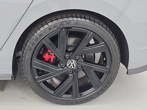 Used 2023 Volkswagen GTI SE image 32