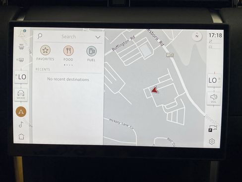 Used 2025 Land Rover Discovery Sport S image 24