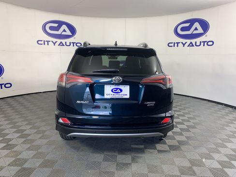 Used 2017 Toyota RAV4 Limited AWD/4WD image 4