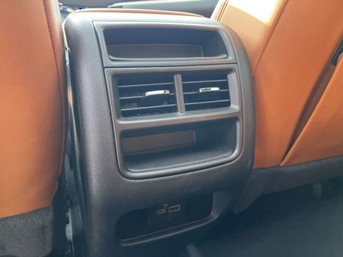 Used 2024 Cadillac XT5 Premium Luxury image 10