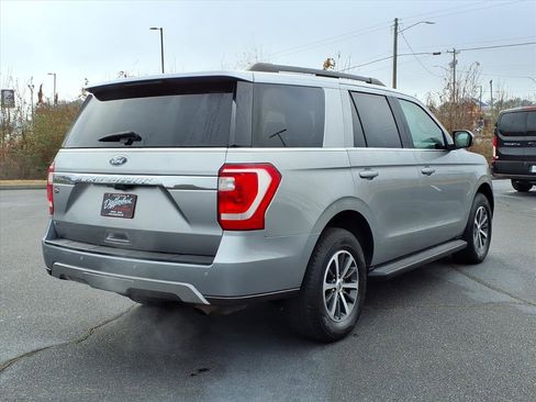 Used 2020 Ford Expedition XLT image 17