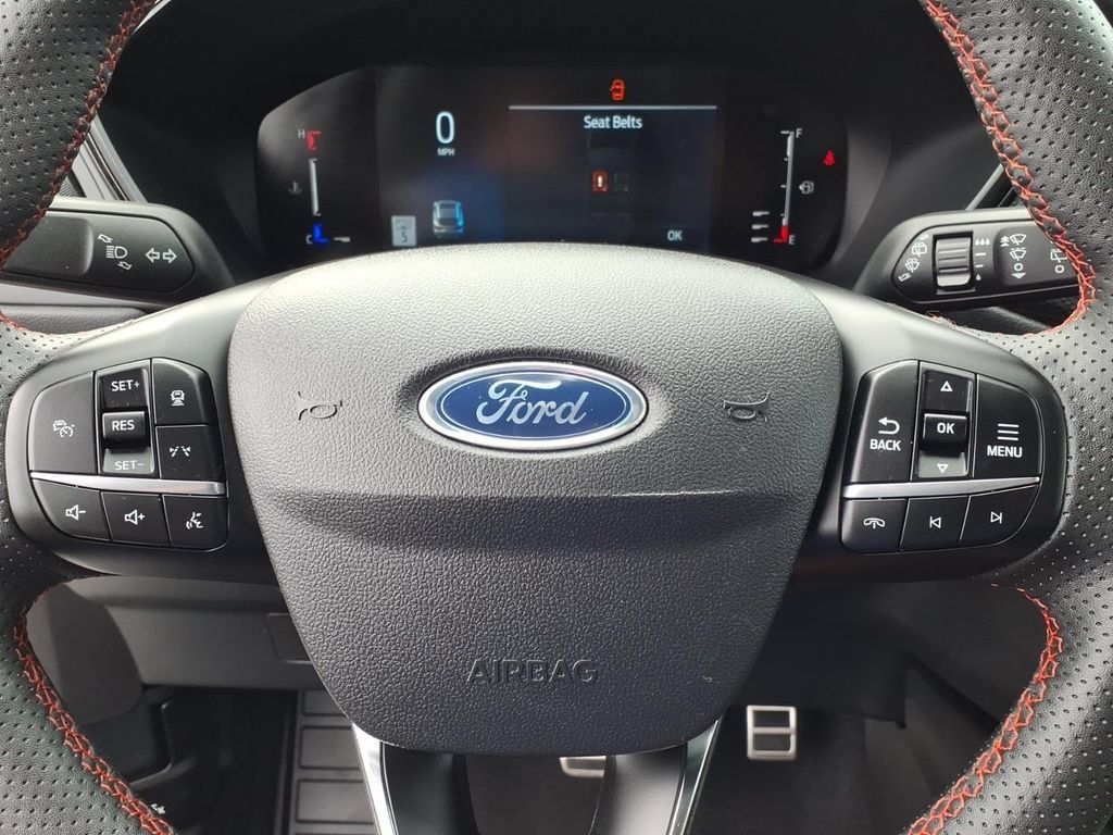 Used 2023 Ford Escape ST-Line w/ Tech Pack #1 AWD/4WD image 5