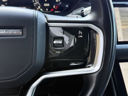 Used 2021 Land Rover Range Rover Velar R-Dynamic S image 21