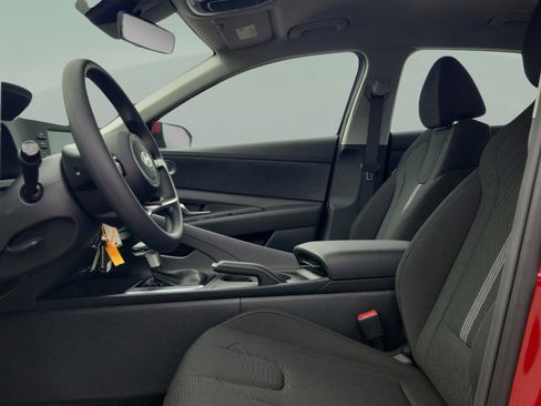 New 2026 Hyundai Elantra SE FWD image 22