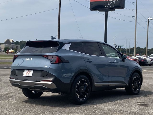 New 2027 Kia Sportage EX FWD image 3