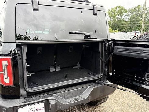 Used 2023 Ford Bronco Wildtrak AWD/4WD image 15