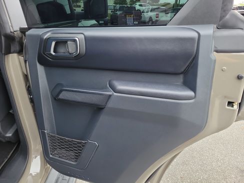 Used 2025 Ford Bronco Outer Banks w/ Sasquatch Package image 26