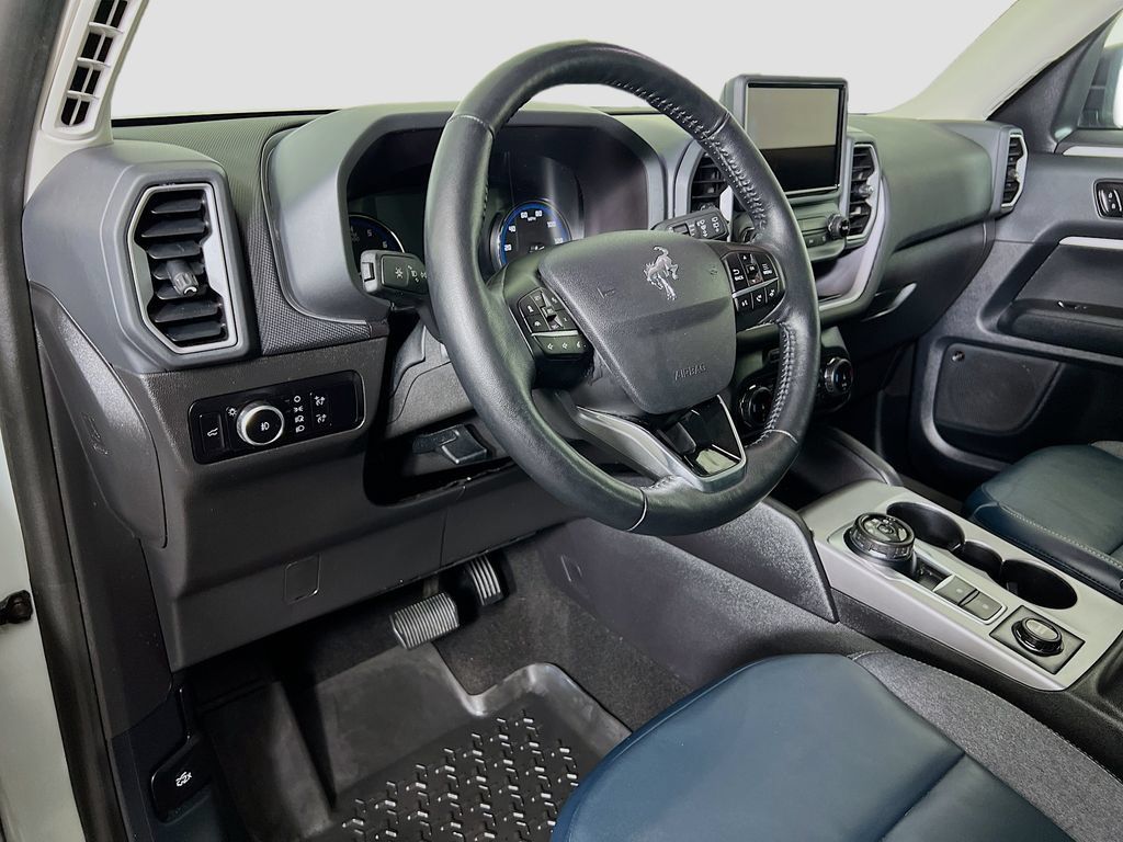Certified 2023 Ford Bronco Sport Outer Banks w/ Tech Package AWD/4WD image 9